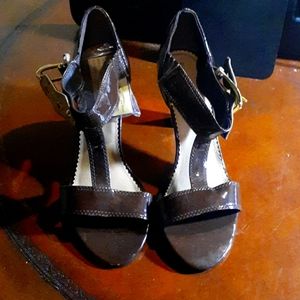 Brand new Pierre Dumas brown and cream sandals